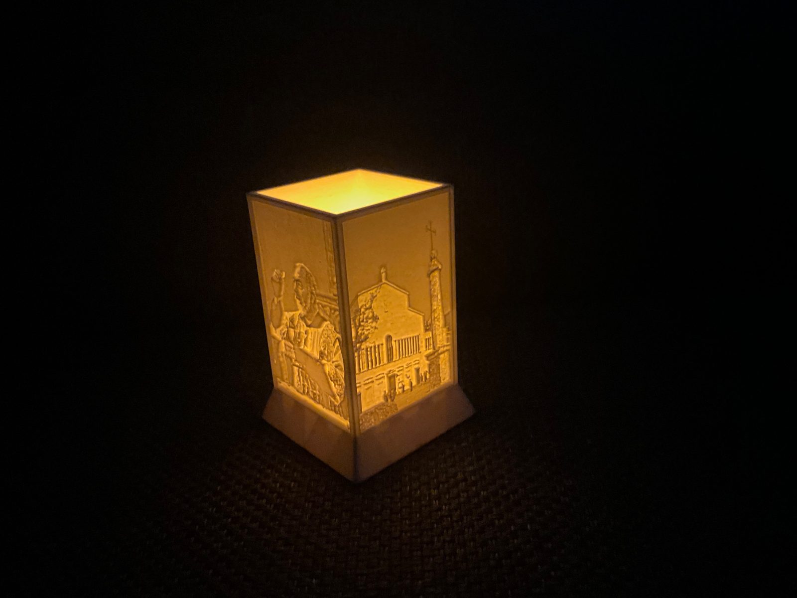Lampe de prière Padre Pio à 4 faces