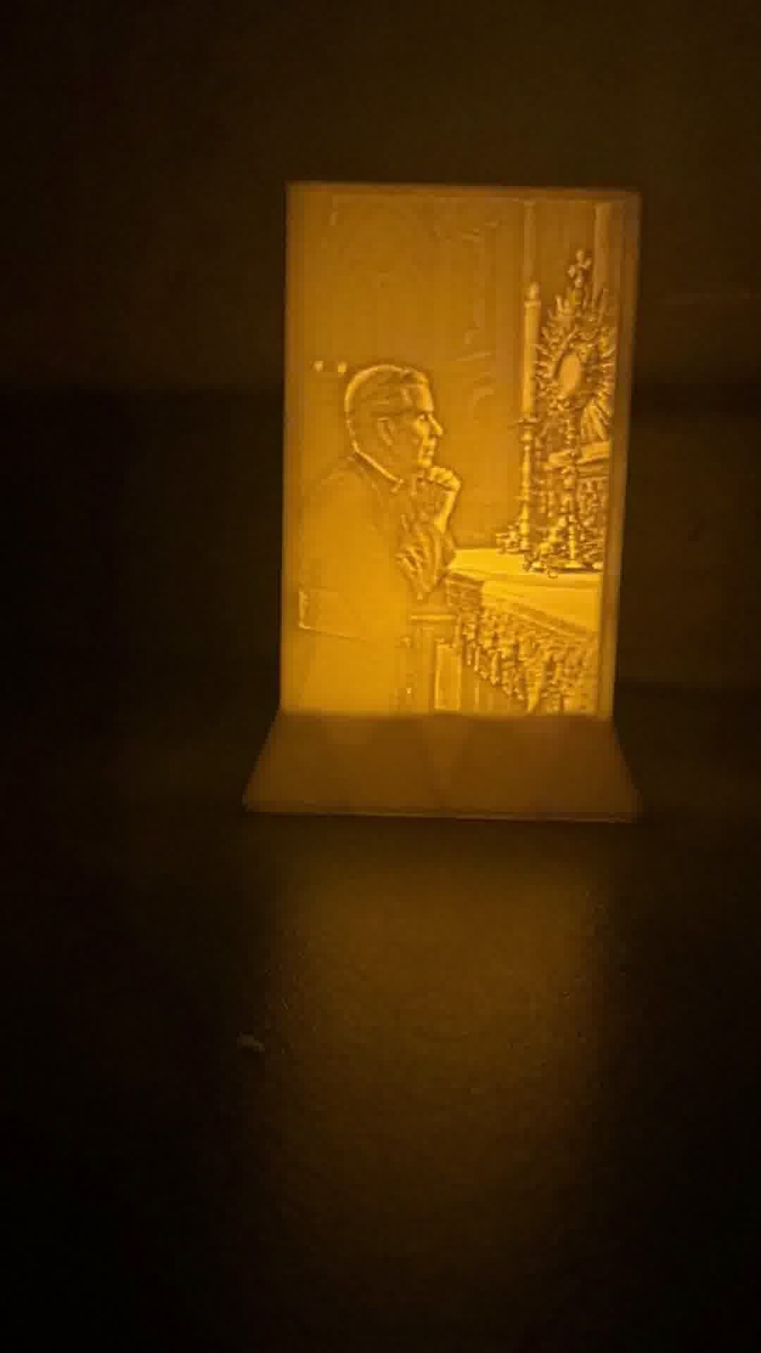 Lampe de prière Fulton Sheen à 4 faces
