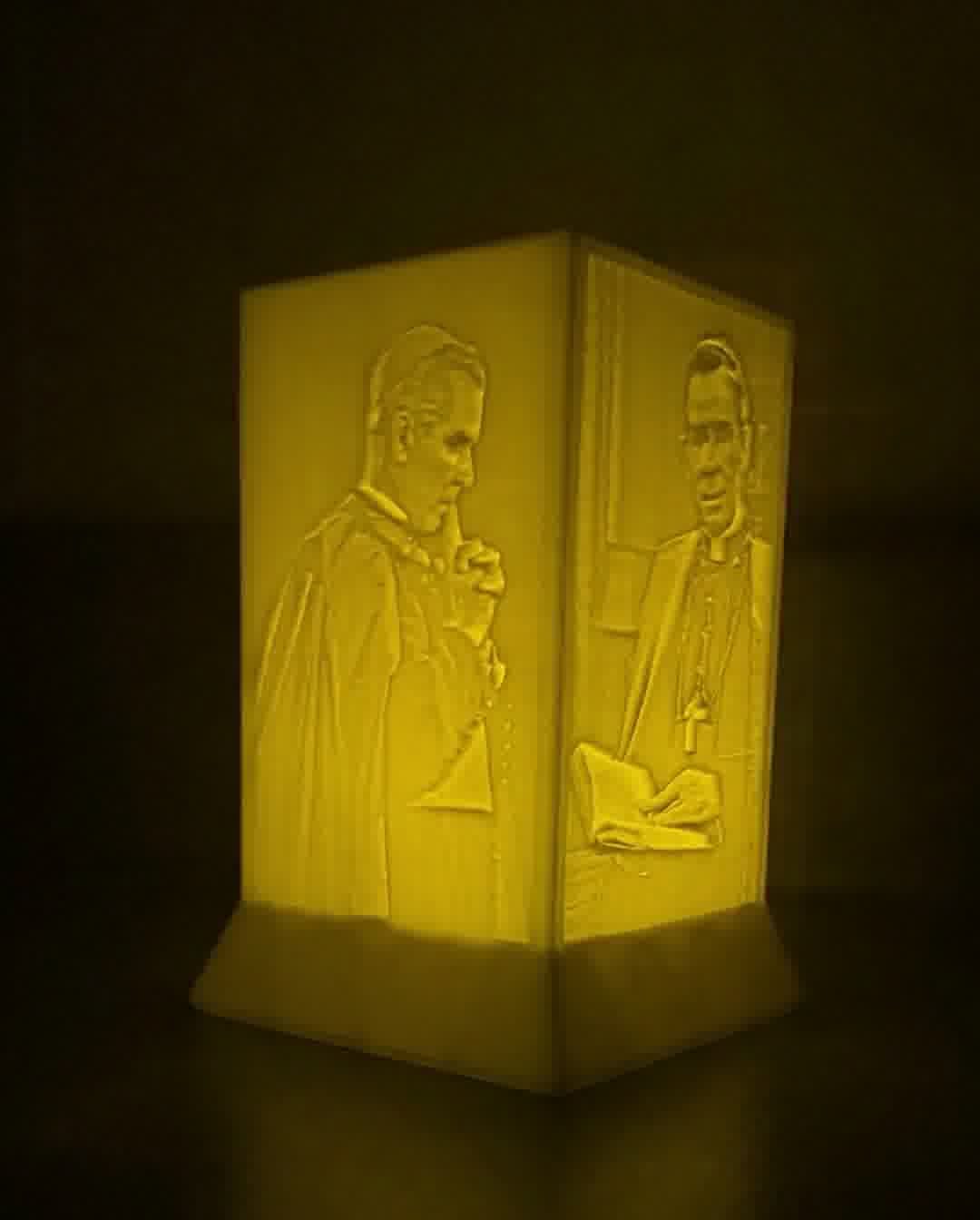 Lampe de prière Fulton Sheen à 4 faces